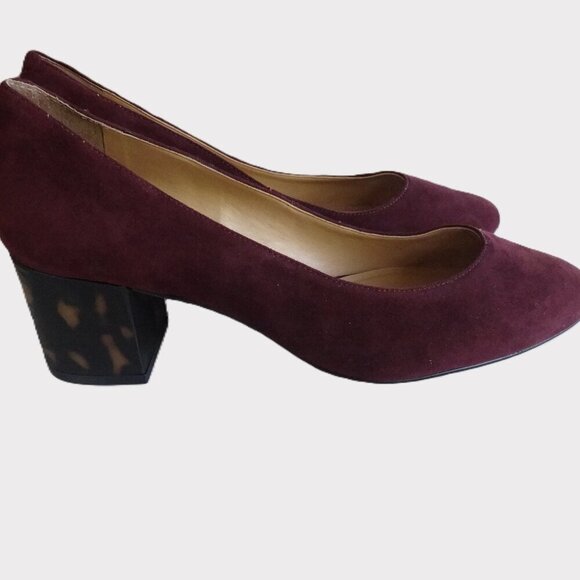 Talbots women's size 9&1/2M, Burgundy suede leather chunky heel shoes, round toe - Picture 4 of 16